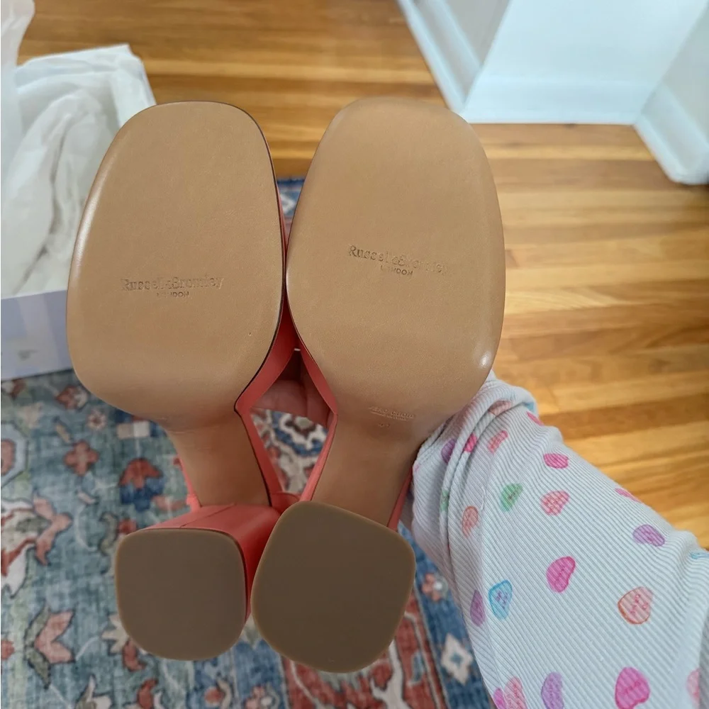 Russell & Bromley Flawless Heels in Pink